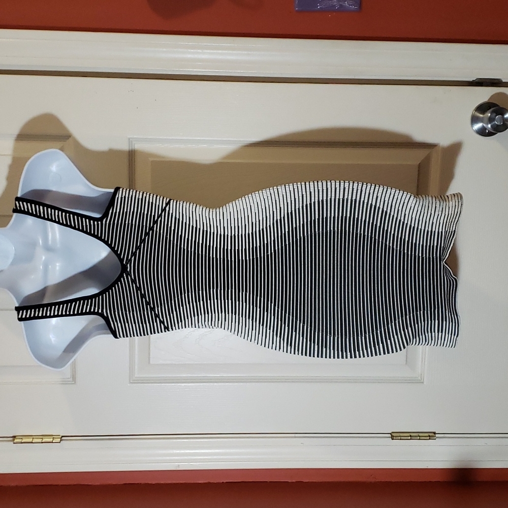 BCB Generation body con dress - Picture 6 of 15